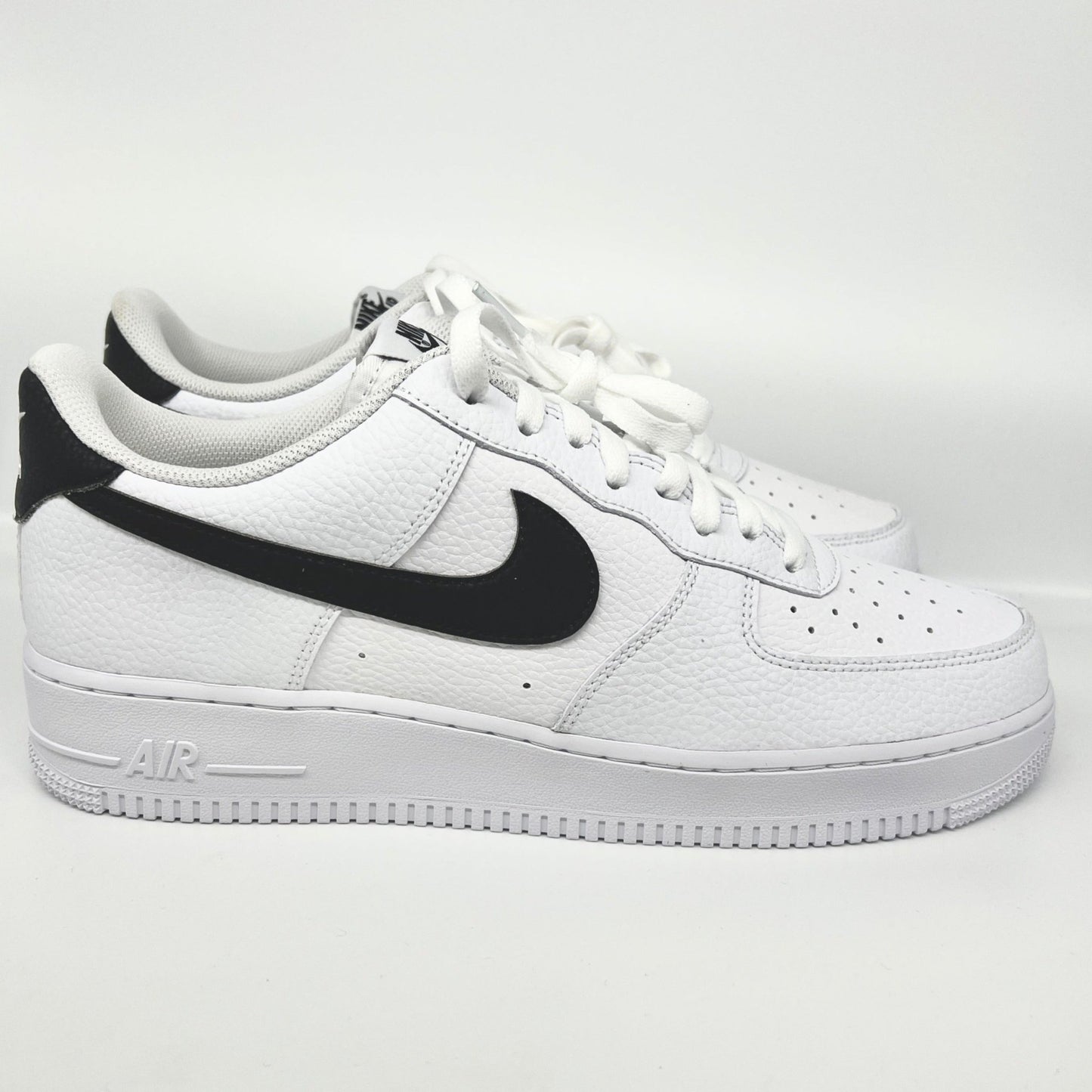 Nike Air Force 1 Low '07 White Black Pebbled Leather - Mazner