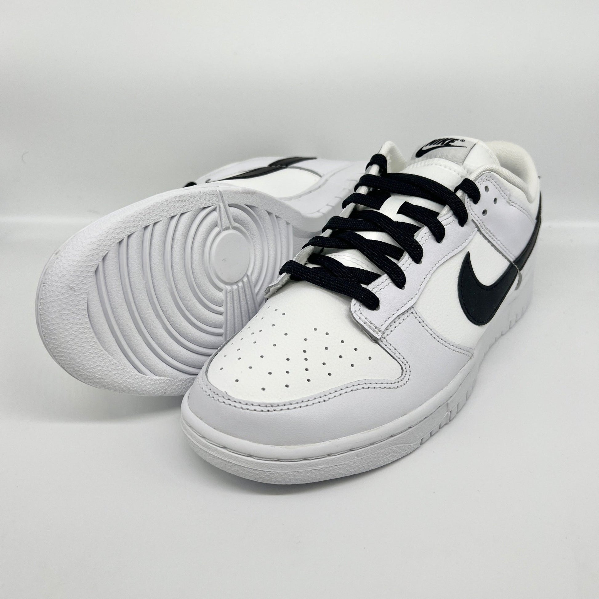 Nike Dunk Low Reverse Panda - Mazner